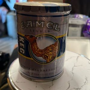 Camel collectable antique keg